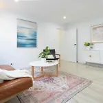 Entire Charming Periodic Victorian House In Prime Brunswick Location