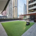 Cbd Park Views Retreat With Free Parking - Up To 4 Pax