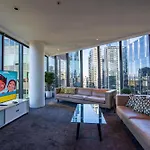 Freshwater 17Th Flr Apt Amazing City River Views