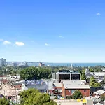 Stylish 3Br With Bay Views, Huge Balcony And Pool