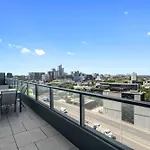 Stylish 3Br With Bay Views, Huge Balcony And Pool
