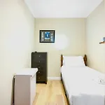 Minimalist Flinders Lane Apartment
