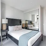 City View 2Br Near Melbourne Central & Qv Market
