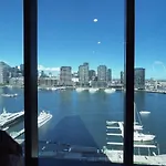 1Br Urban Retreat With Balcony In Docklands