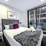 My80 Apartment Located In The Inner Of Melbourne Cbd