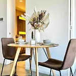 Peaceful 1Br Apt On St Kilda Rd Free Parking #Sb16
