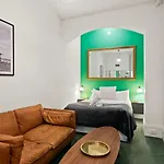 Gordon House Apartments