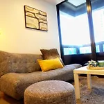 Es2410-2Bed 2Bath Vision Apt With Balcony, Pool & Gym