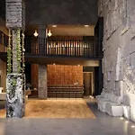 1 Hotel Melbourne