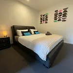 Modern 1Bd Apt W Free Parking In Central Brunswick