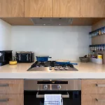 Luxury 4B Docklands Penthouse Water City Views