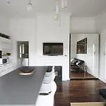 The Anderson, South Melbourne, Msac 400M, Parking, Balcony