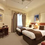 Hotel Charsfield Melbourne