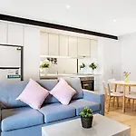 Manhattan Apartment Rose Lane