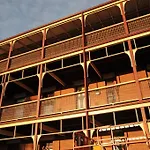 Yarra House