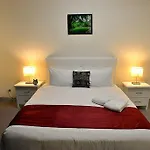 Royal Stays Serviced Apartments - Southbank