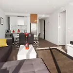 Espresso Apartments - Location And Bay Views