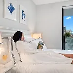 The Hamptons Apartments - Port Melbourne