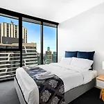 Ifsuites Light House Victoria One Apartment