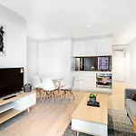 Ifsuites Light House Victoria One Apartment