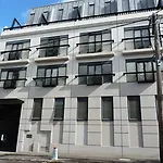 Australian Home Away At Market Square Melbourne