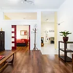 Archie\'S Cbd Laneway Apartments