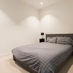 The Platinum Apartment In Melbourne
