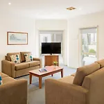 Apartments @ Kew Q105