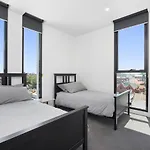 Collingwood Cribs