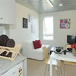 Carlton Residence