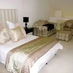 Park Lane Apartment
