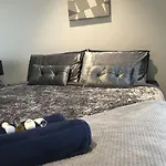 Upper House Suites
