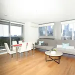 New 3 Bedrooms, Free Carpark & Wi-Fi