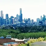 Spectacular Views Top Floor- Private Apartment.