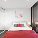 Ascent Apartment With Ocean Views By Ready Set Host
