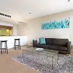 Wyndel Apartments - Harbour Views