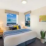 Platinum Apartments On Whiteman St