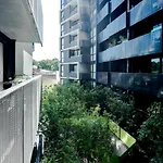 Mono Apartments On Franklin Street