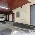 Readyset Apartments On Anthony