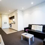 Melbourne Star Apartment