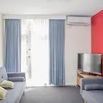 Barkly Apartments