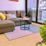 Pride Docklands Waterfront Apartment City View