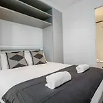 Cozy Apt With City Views Next To Meblourne Central