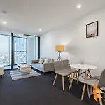 Ifsuites Swanston Central One Bedroom Apartment