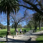 Melbourne\'S Princes Park Hotel