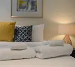 Melbourne Fully Self Contained 1 Bed Apartment 607 Qun