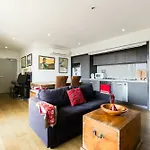 Talia, 1Bdr Carlton Apartment