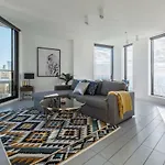 2Bedroom Apartment With Views In Docklands Next To Cbd & Marvel Stadium