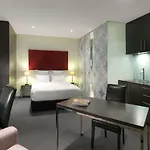 Apartments @ 480 Collins
