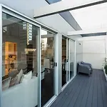 Penthouse At Graffiti Laneways & Top Restaurants